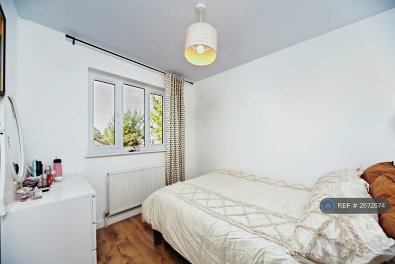 3 bedroom house in Milner Road, Morden, SM4 (3 bed) (#2672674)