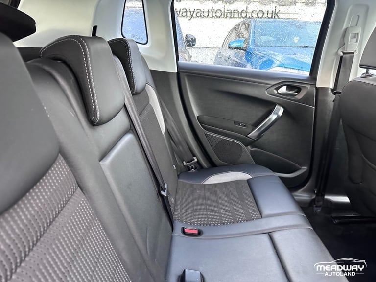 2018 Peugeot 2008 1.2 PureTech Allure Euro 6 5dr HATCHBACK Petrol Manual