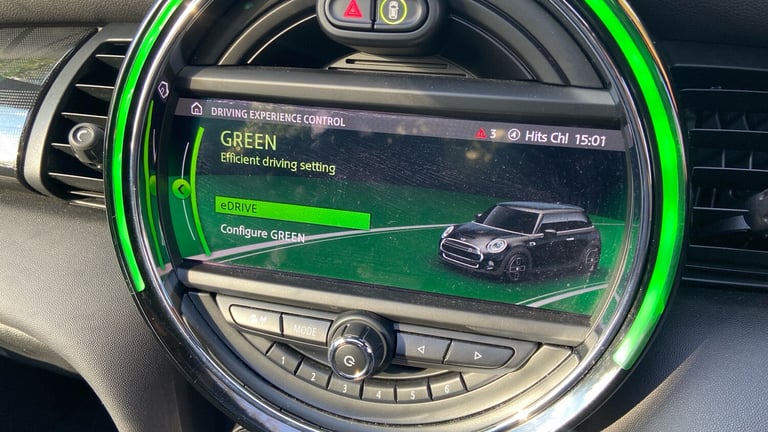 2020 MINI Electric Hatch Cooper SE 32.6kWh Level 3 Hatchback 3dr Electric Auto (184 ps) Hatchback...