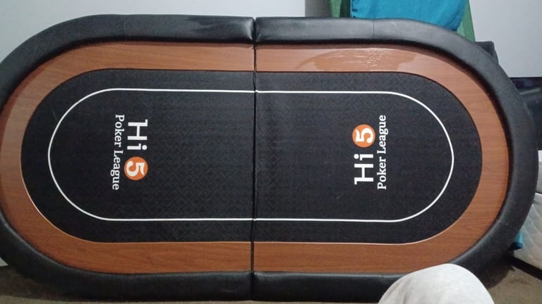 Poker table