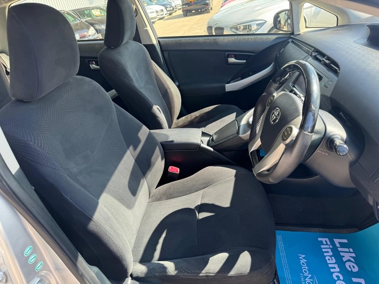 2012 Toyota Prius 1.8 VVTi Excel 5dr  Hatchback Petrol/Electric Hybrid Automatic