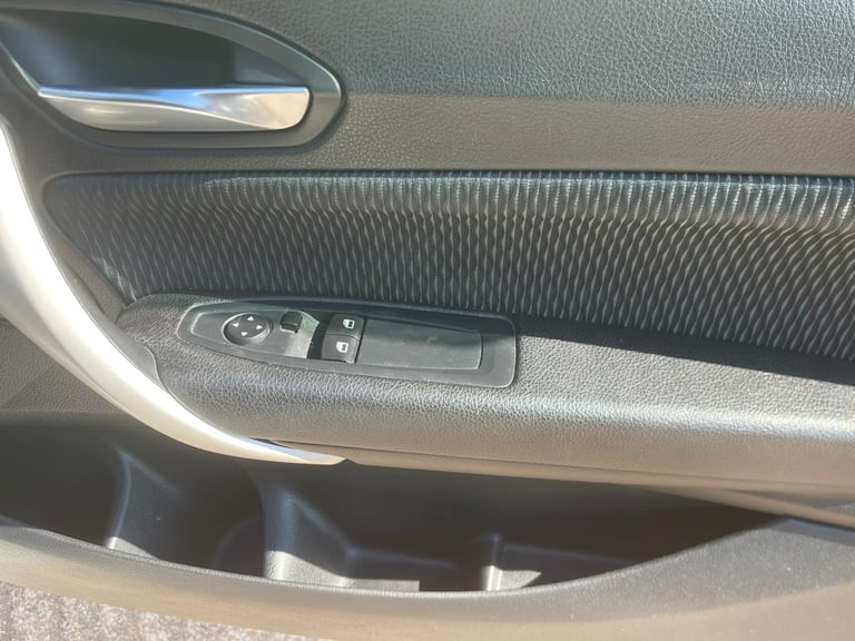 2014 BMW 1 Series 116d SE 3dr HATCHBACK Diesel Manual