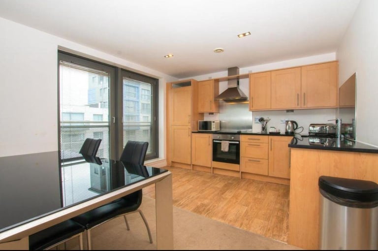 ***LONG TERM LETS-  - NO REF REQ - 1 WEEK DEPOSIT & 1 WEEK RENT UPFRONT - FROM £495 PER WEEK***