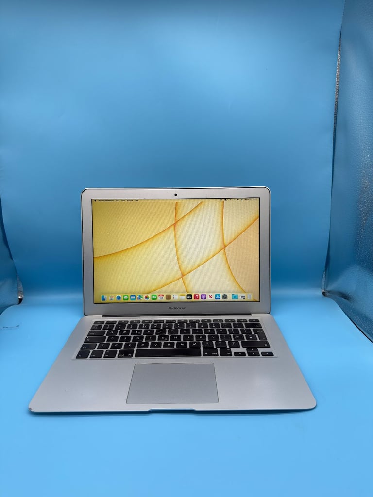 MacBook Air 2017 | i5 | 8GB RAM | 256GB SSD | 13.3"