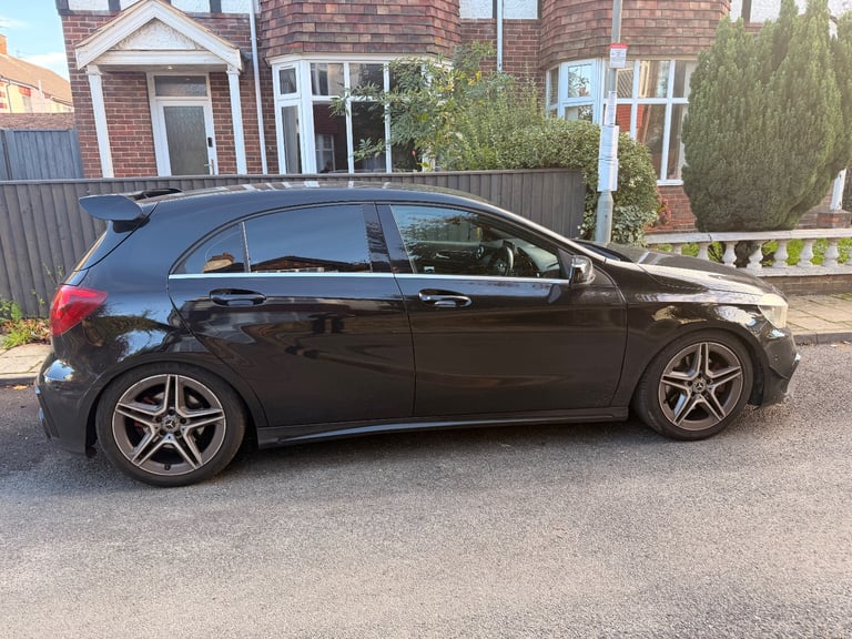 Mercedes-Benz, A CLASS, Hatchback, 2016, Manual, 2143 (cc), 5 doors