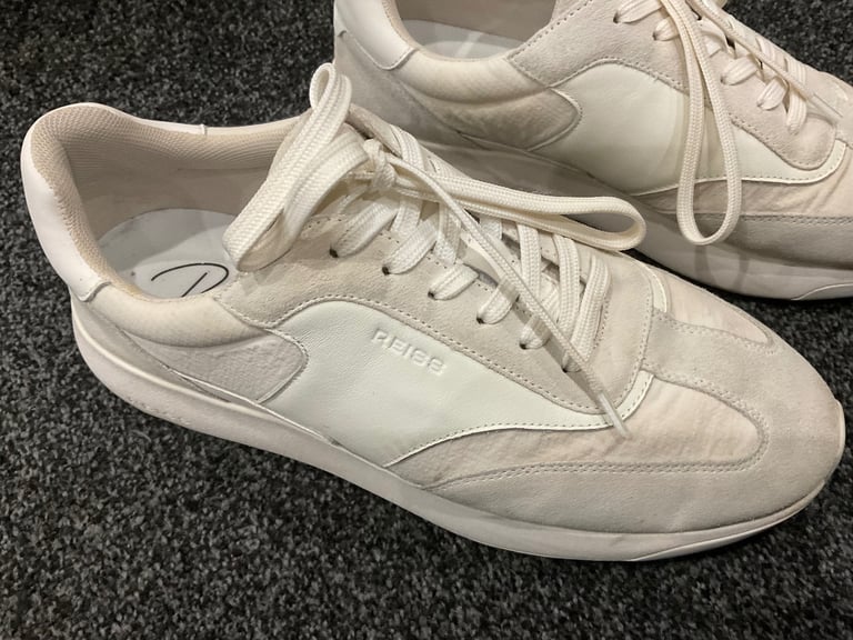 Used a twice Reiss leather-blend low-top mens trainer size 8/43 v.good condition £40