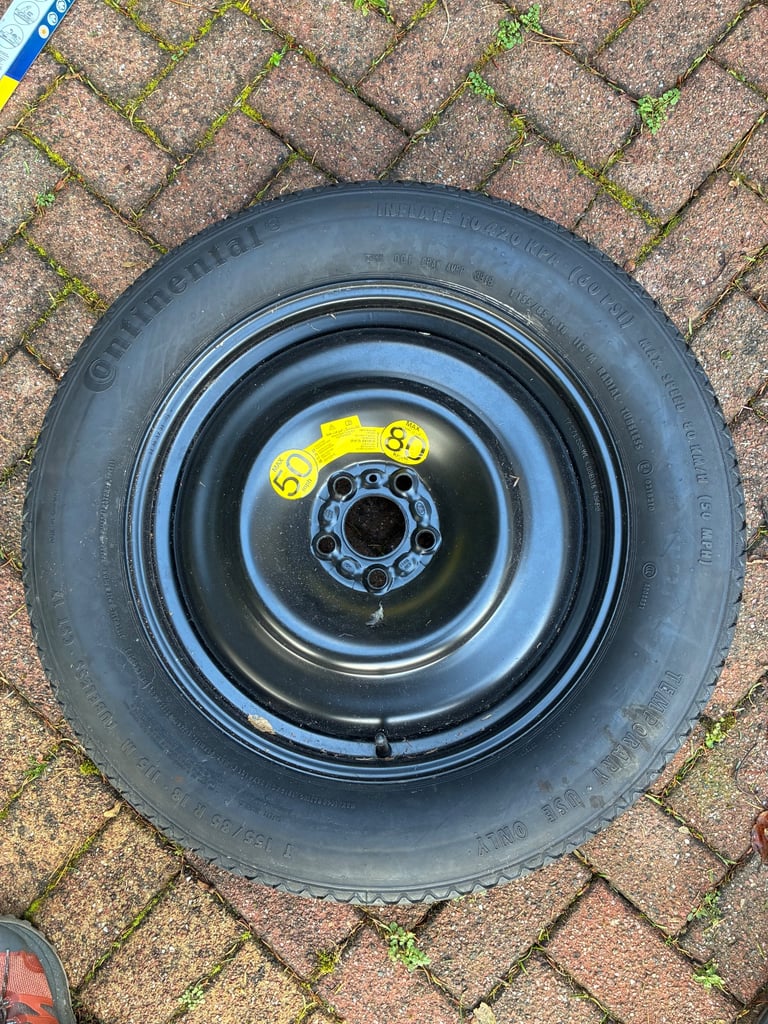 image for Land Rover Discovery Sport - space saver spare wheel