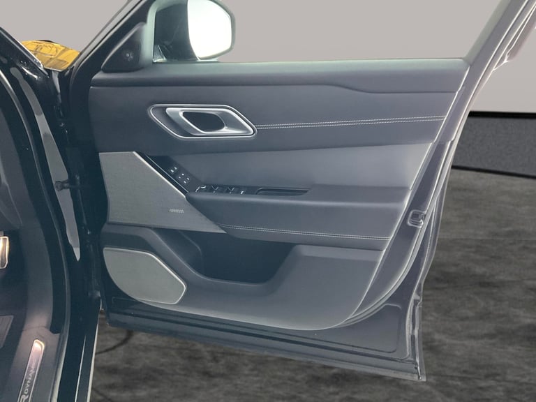 2022 Land Rover Range Rover Velar 2.0 P400e 17.1kWh R-Dynamic HSE SUV 5dr Petrol Plug-in Hybrid A...