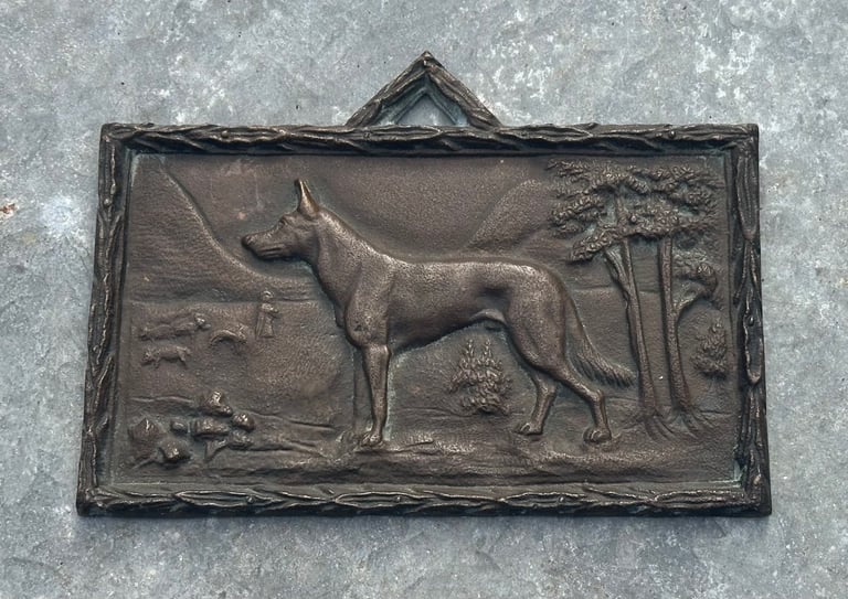 ANTIQUE BRONZE GERMAN SHEPHERD DOG PLAQUE SCULPTURE 17x10cm, 1900s FRITZ DILLER? - WILL POST!