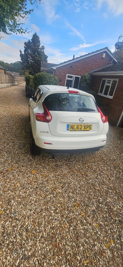 Nissan, JUKE, Hatchback, 2012, Manual, 1598 (cc), 5 doors