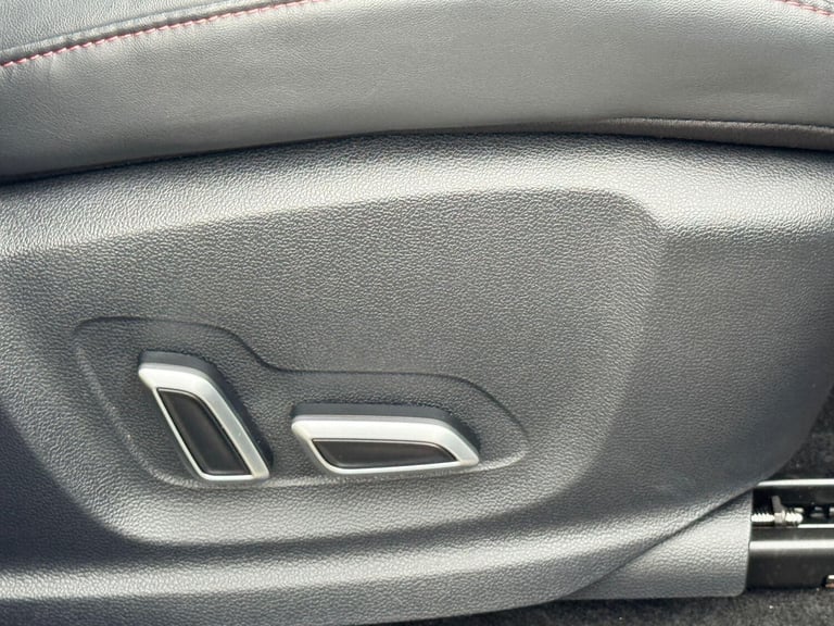 2022 MG MG HS 1.5 T-GDI 16.6kWh Exclusive Auto Euro 6 (s/s) 5dr ESTATE Petrol/Electric Hybrid Aut...