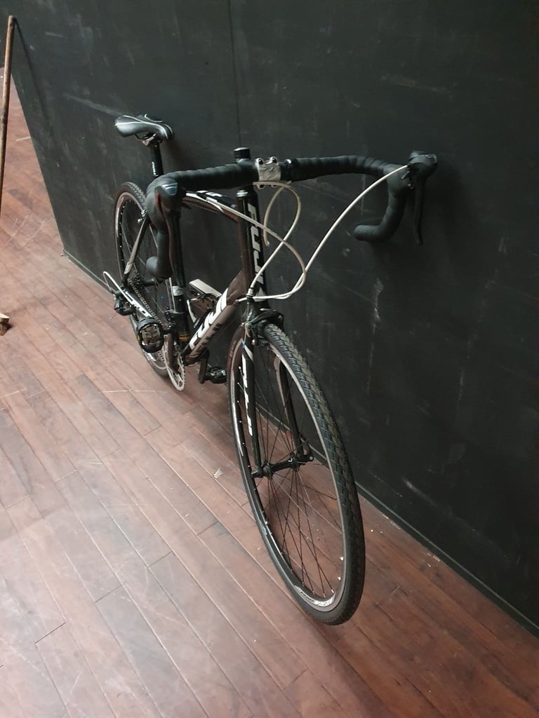 FujiSportif 2.5 road bike 