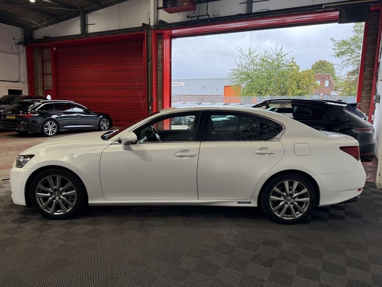2015 Lexus GS 2.5 300h Premier Saloon 4dr Petrol Hybrid CVT Euro 5 (s/s) (223 ps) Saloon PETROL/E...