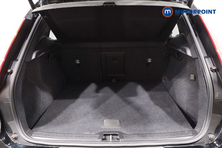 2021 Volvo XC40 1.5 T3 [163] R DESIGN 5dr SUV Petrol Manual