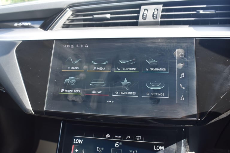 2021 Audi e-tron 55 Launch Edition Sportback Auto quattro 5dr 95kWh ESTATE Electric Automatic