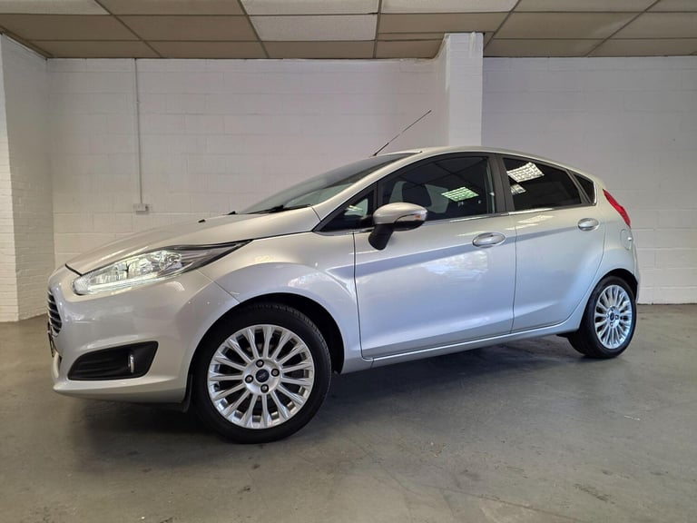  Ford Fiesta 1.6 Titanium Powershift Euro 5 5dr Petrol Automatic
