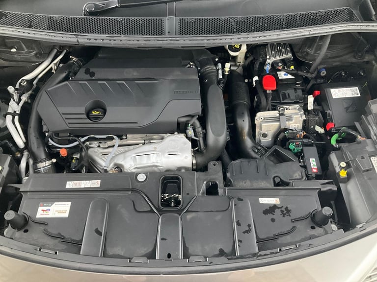 2024 Peugeot 3008 1.6 12.4kWh Allure SUV 5dr Petrol Plug-in Hybrid e-EAT Euro 6 (s/s) (180 ps Suv...
