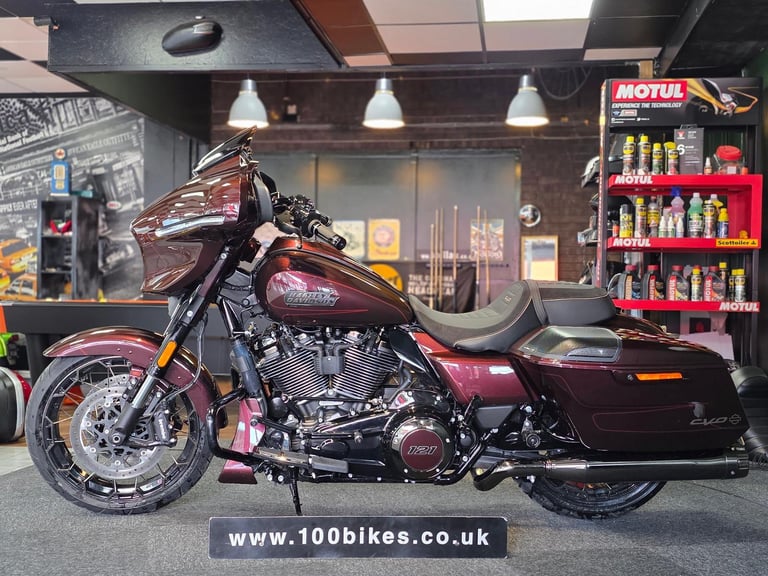 2025 HARLEY-DAVIDSON STREET GLIDE CVO FLHXSE 1982cc 121 650 MILE'S BAGGER