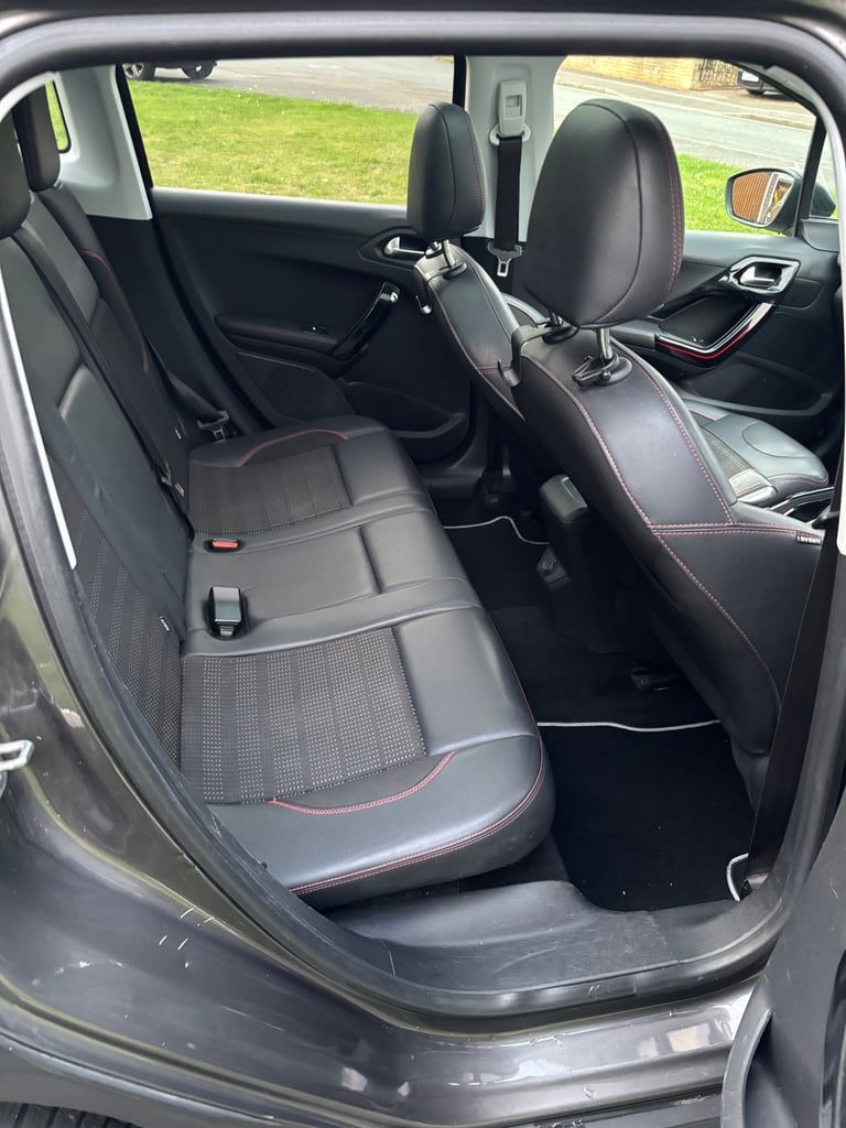 2018 Peugeout 2008 1.2 petrol Automatic