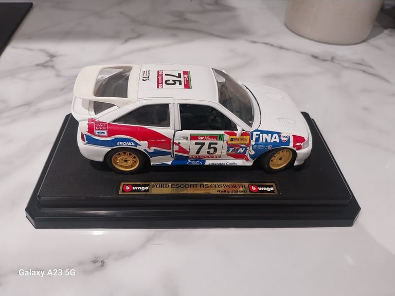 Burago Ford Escort RS Cosworth 1/24 Scale Model Car 1994 Rally