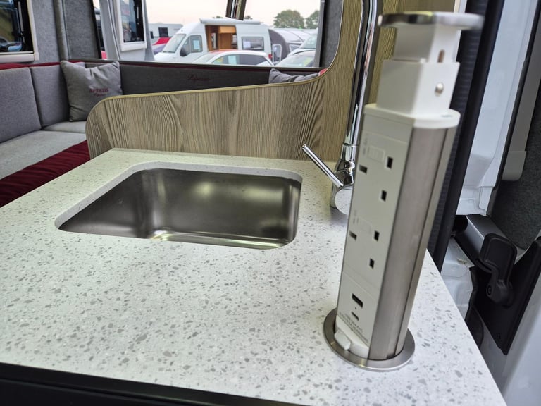Peugeot Boxer THE RIPASSO SPEEDS EDITION Campervan – Motorhome