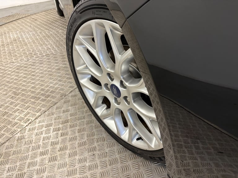 2018 Ford Focus 1.0 EcoBoost 140 ST-Line Navigation 5dr HATCHBACK PETROL Manual