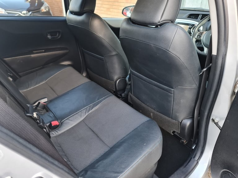 2012 Toyota Yaris 1.5 VVT-i Hybrid T Spirit 5dr CVT HATCHBACK Petrol/Electric Hybrid Automatic