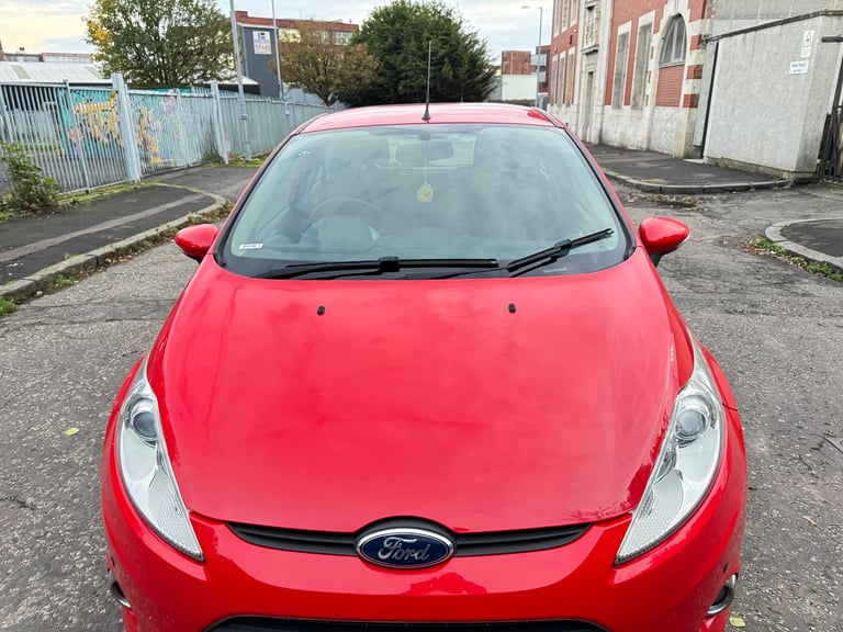 ( 2011 - DIESEL) FORD FIESTA TDCI 1.4*£20 TAX*MOT-1 YEAR *like vauxhall astra corsa focus mazda 2