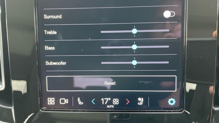 2024 Volvo XC40 Ultra B3 Mild hybrid ESTATE Petrol/Electric Hybrid Automatic