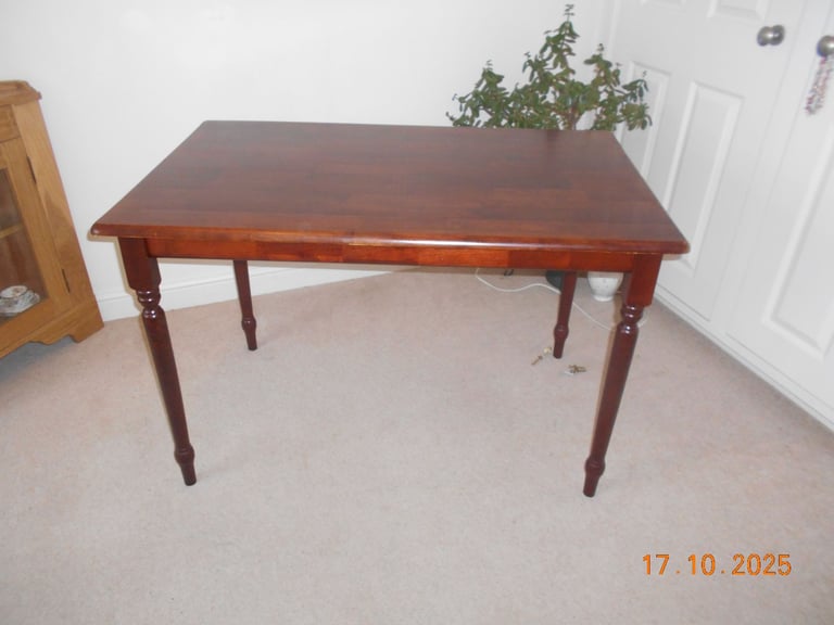 image for DINING TABLE , WITH REMOVABLE LEGS , SEATS FOUR PEOPLE