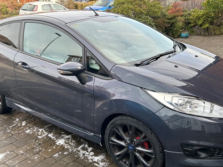 Ford, FIESTA, Hatchback, 2013, Manual, 1560 (cc), 3 doors