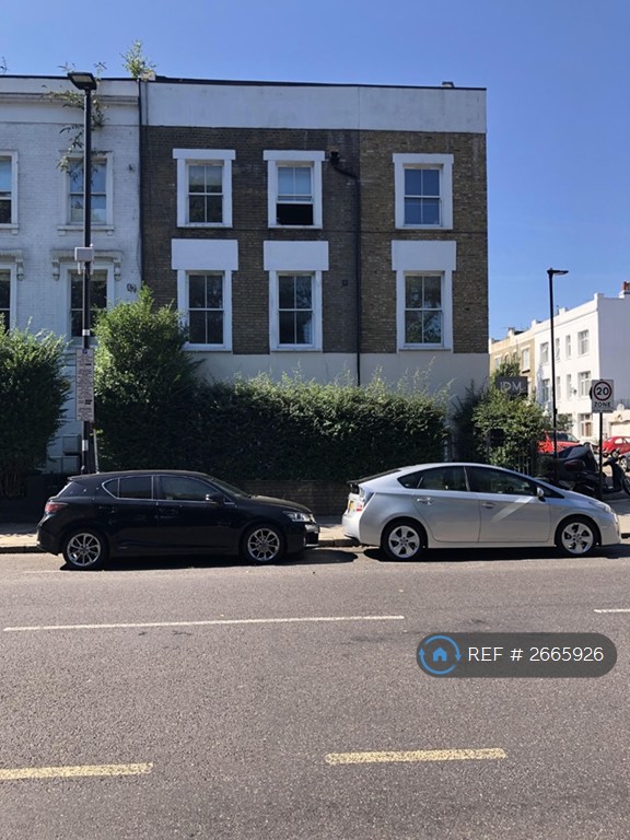 2 bedroom flat in Arthur Road, London, N7 (2 bed) (#2665926)