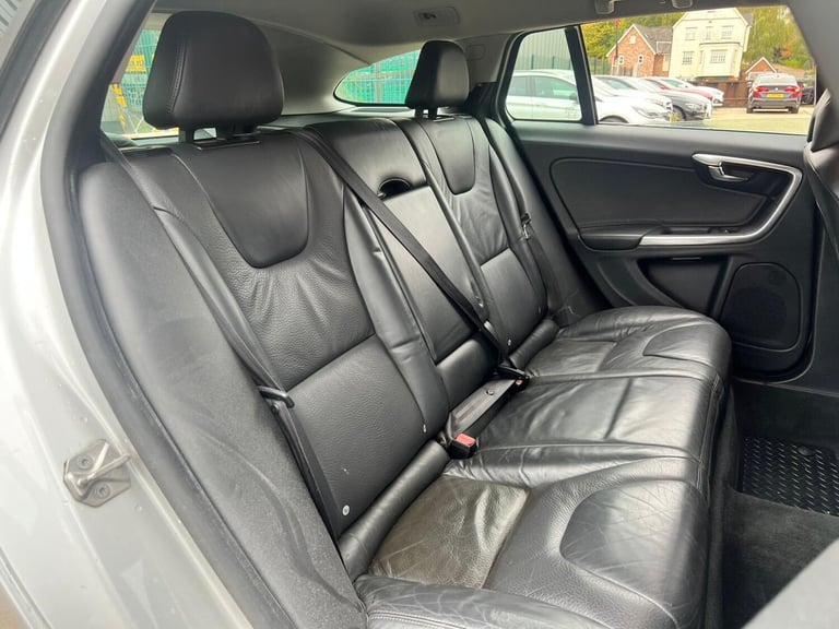 2013 Volvo V60 2.0 D3 SE Lux Euro 5 (s/s) 5dr ESTATE Diesel Manual