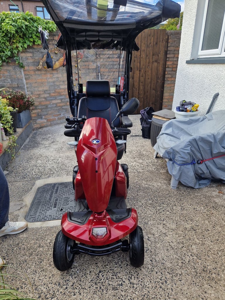 Kc komfy8 mobility scooter with canopy 