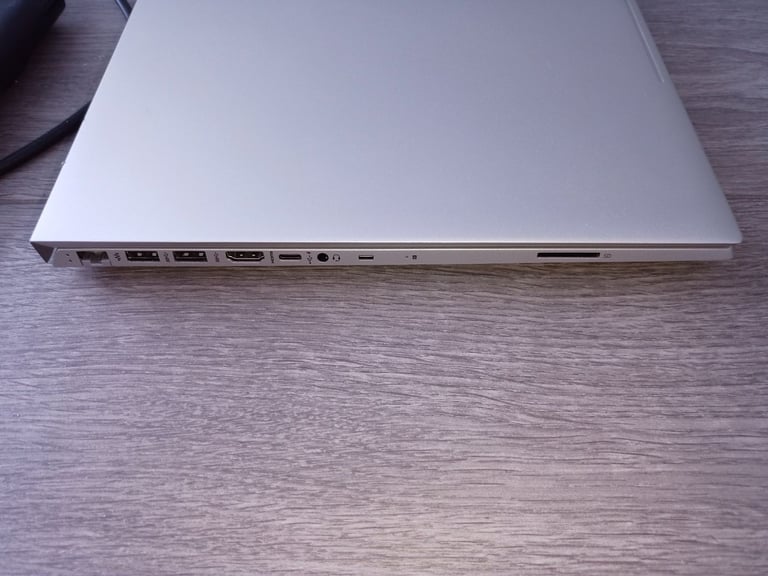 HP Envy Gaming Laptop I7 Windows 11 4GB Nvidia Graphics