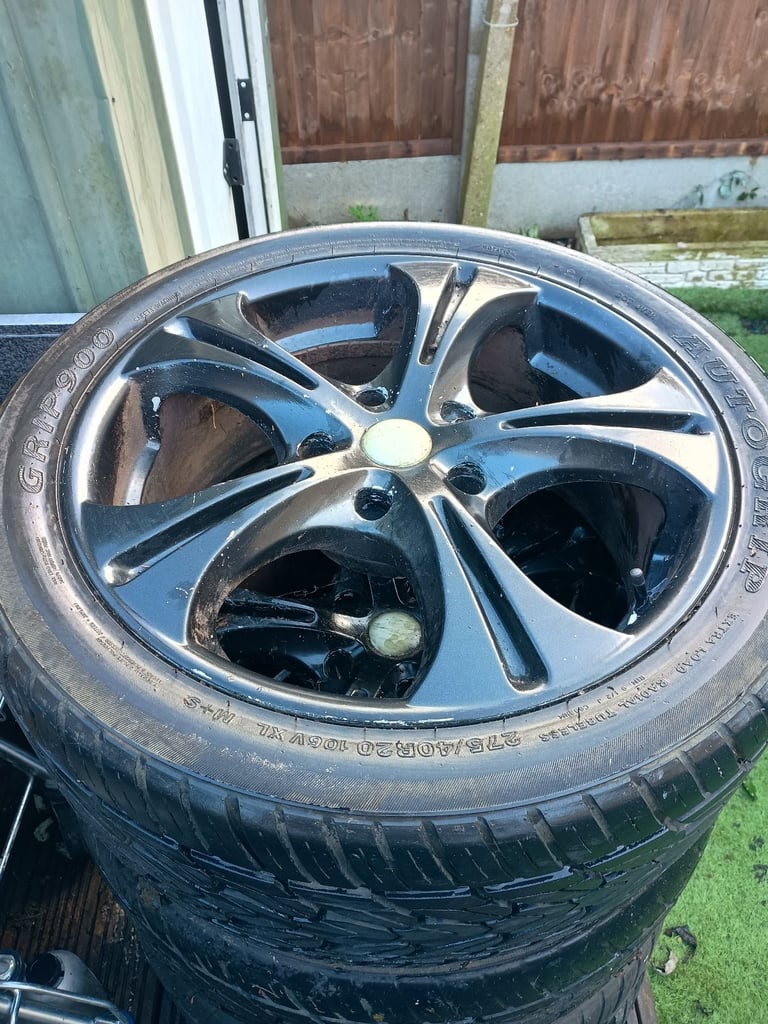 Set of PPC black alloys,275/40/R20, 5 stud fix x 139.7pcd for various cars, ford suv, Jag,,etc