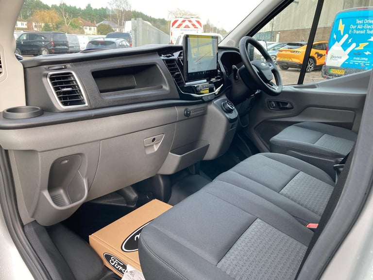 BRAND NEW ELECTRIC Ford E-Transit Trend Van 1.7 68kwh 184ps AUTO Moondust Silver