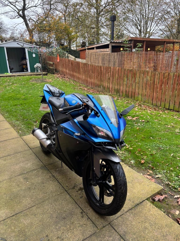 Yamaha, YZF, 2011, 124 (cc)