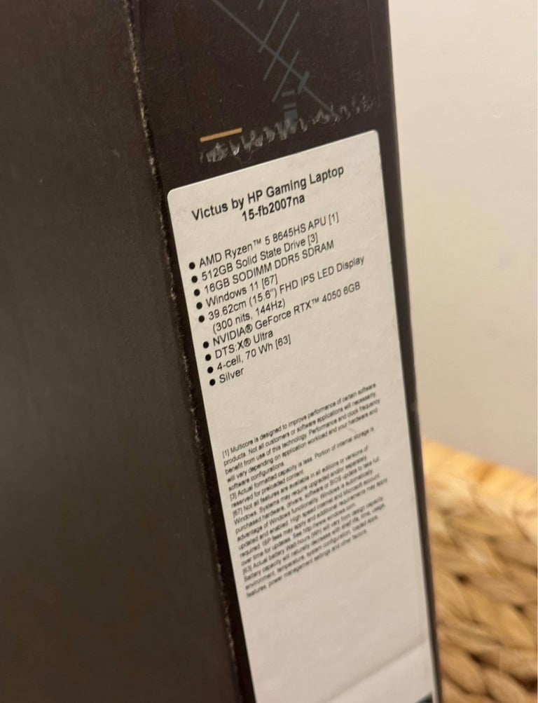 HP VICTUS Ryzen 5 512GB 16GB 15.6 inch