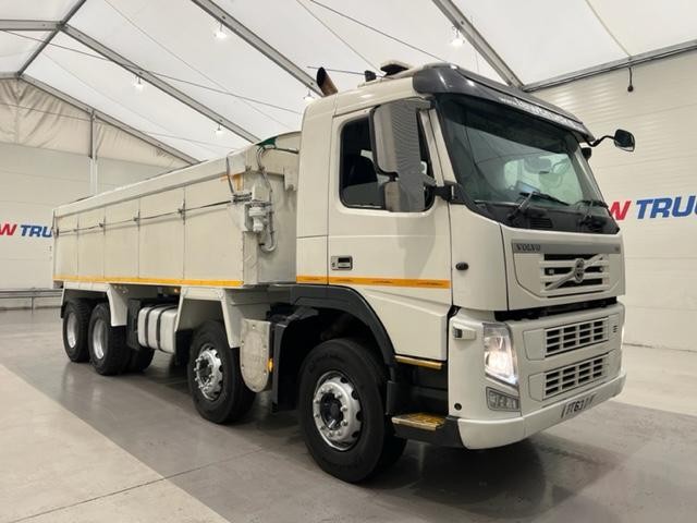 Volvo FM 410 8x4 Day Cab Tipper