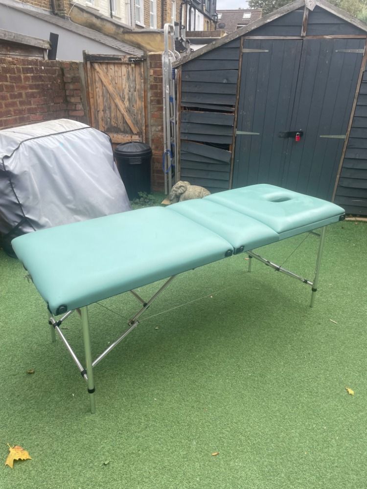 Large Portable Adjustable Massage Bed with Cushion Cover