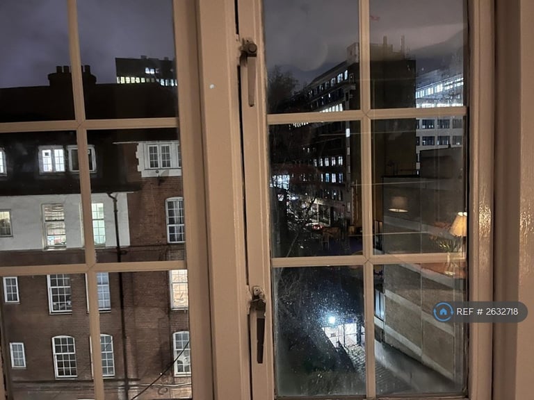 4 bedroom flat in Seymour House, London, NW1 (4 bed) (#2632718)