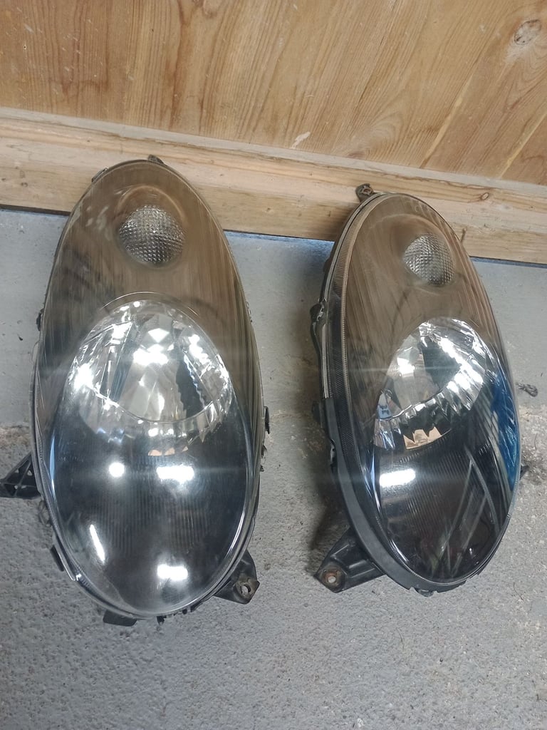Nissan Micra K12 Headlights 