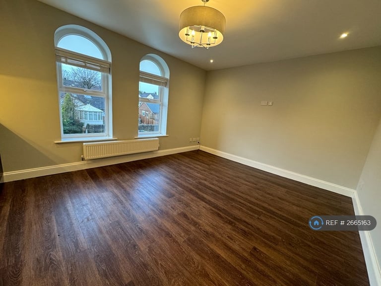 2 bedroom flat in Preston Road, Whittle-Le-Woods, Chorley, PR6 (2 bed) (#2665163)