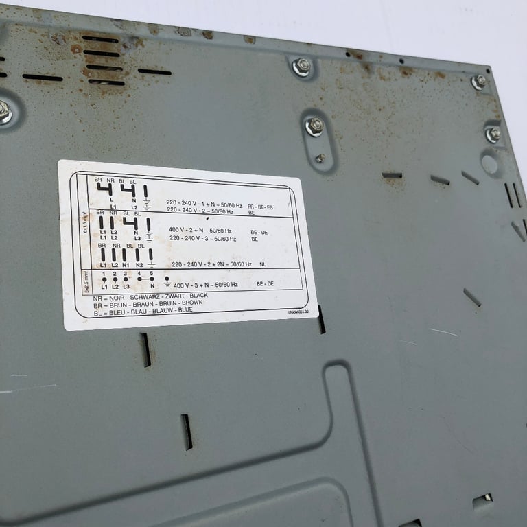 Hotpoint Elegance CRC641DB ELECTRIC HOB Four Rings Glass Ceramic Surface Schott Ceran (£299 ONP)