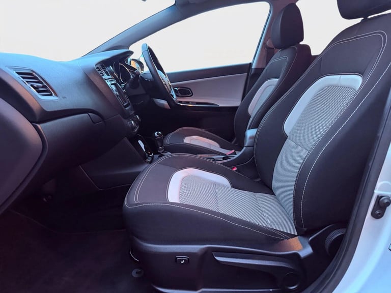 2015 Kia Ceed 1.6 GDi 3 DCT Euro 5 5dr HATCHBACK Petrol Automatic