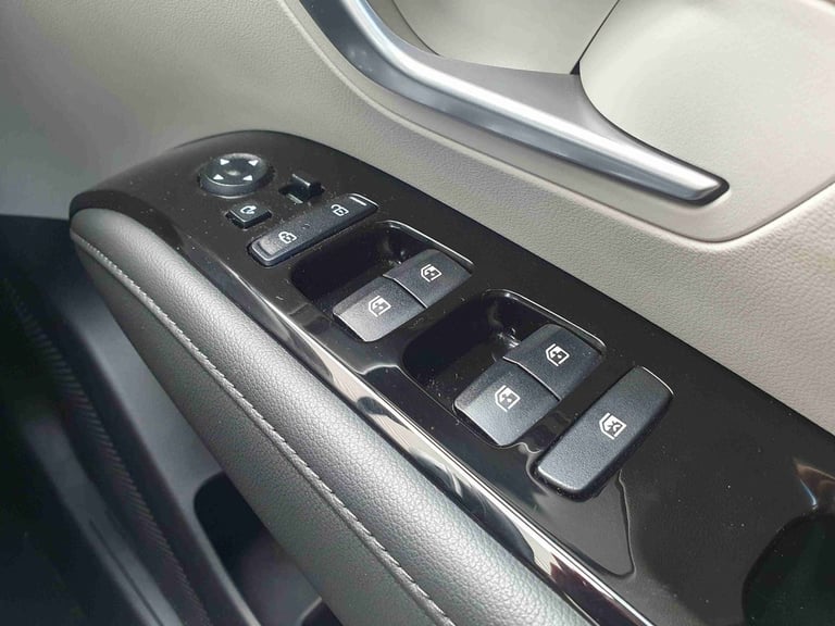 2024 Hyundai TUCSON 1.6 TGDi Hybrid 230 Ultimate 5dr 2WD Auto ESTATE PETROL/ELECTRIC Automatic