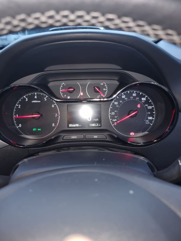 Vauxhall, CROSSLAND X, Hatchback, 2018, Manual, 1199 (cc), 5 doors