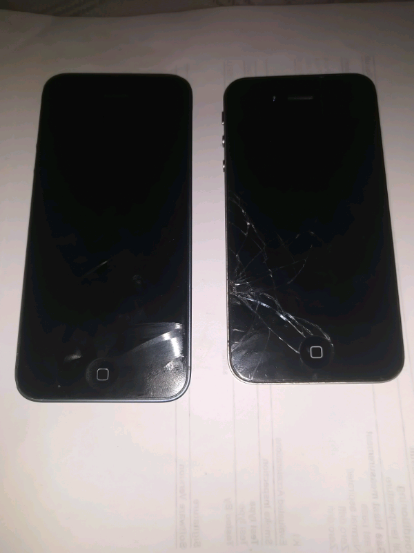 2 iPhones 