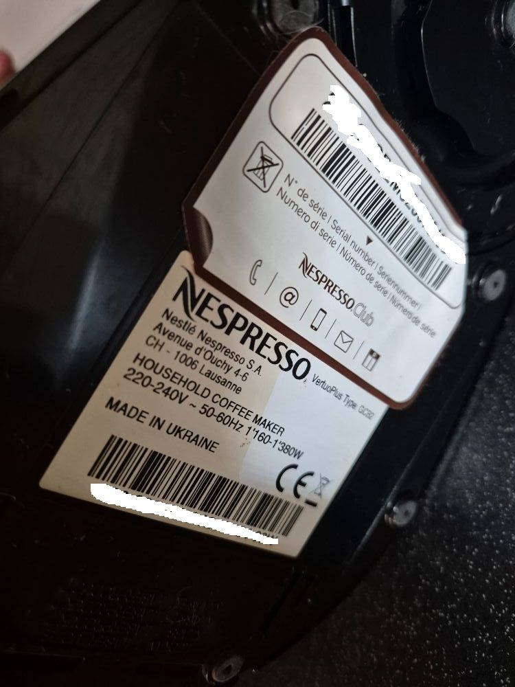 Nespresso VertuoPlus GCB2 Coffee Maker in black - works fine